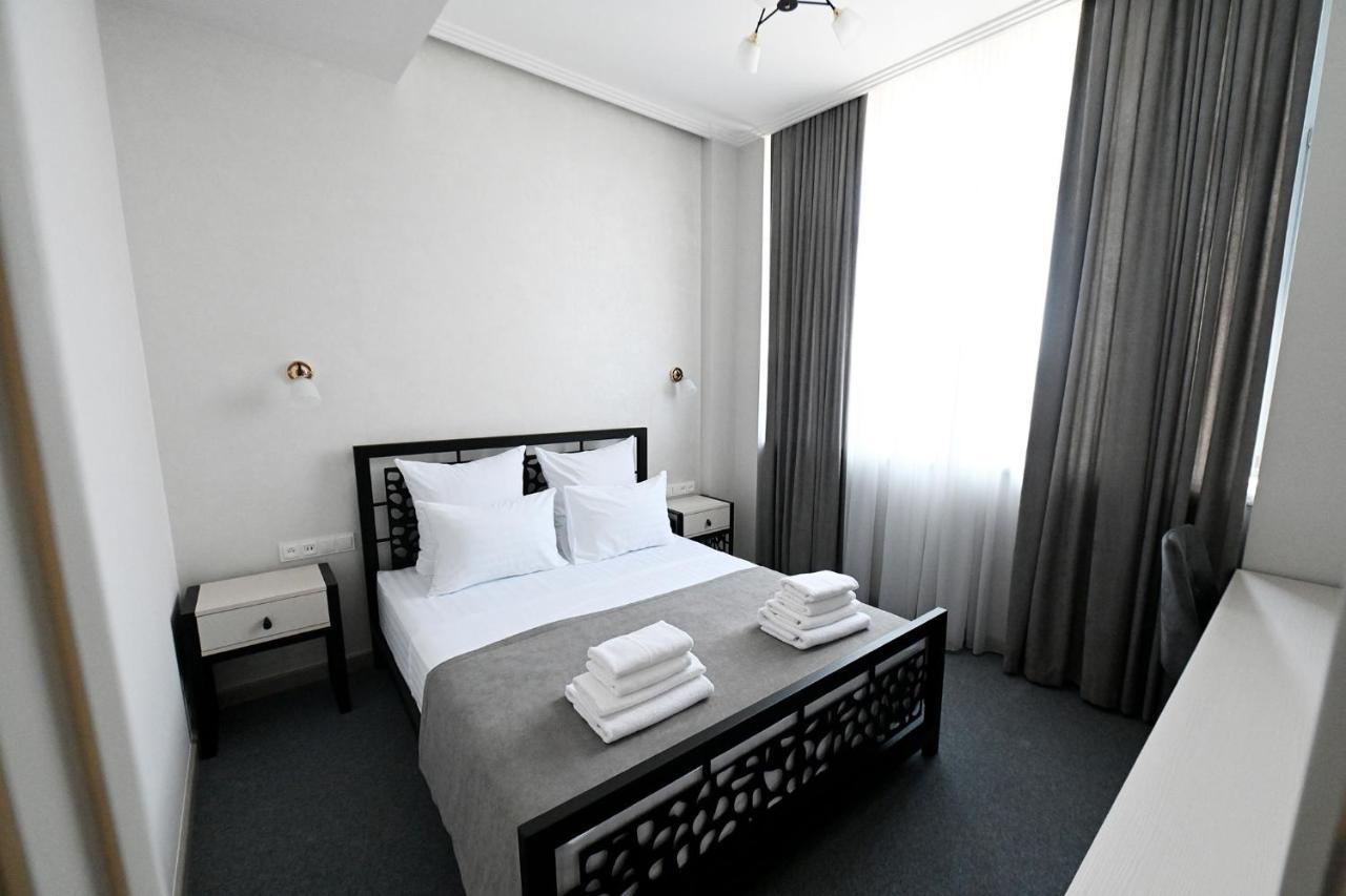 Prime Hotel ギュムリ エクステリア 写真