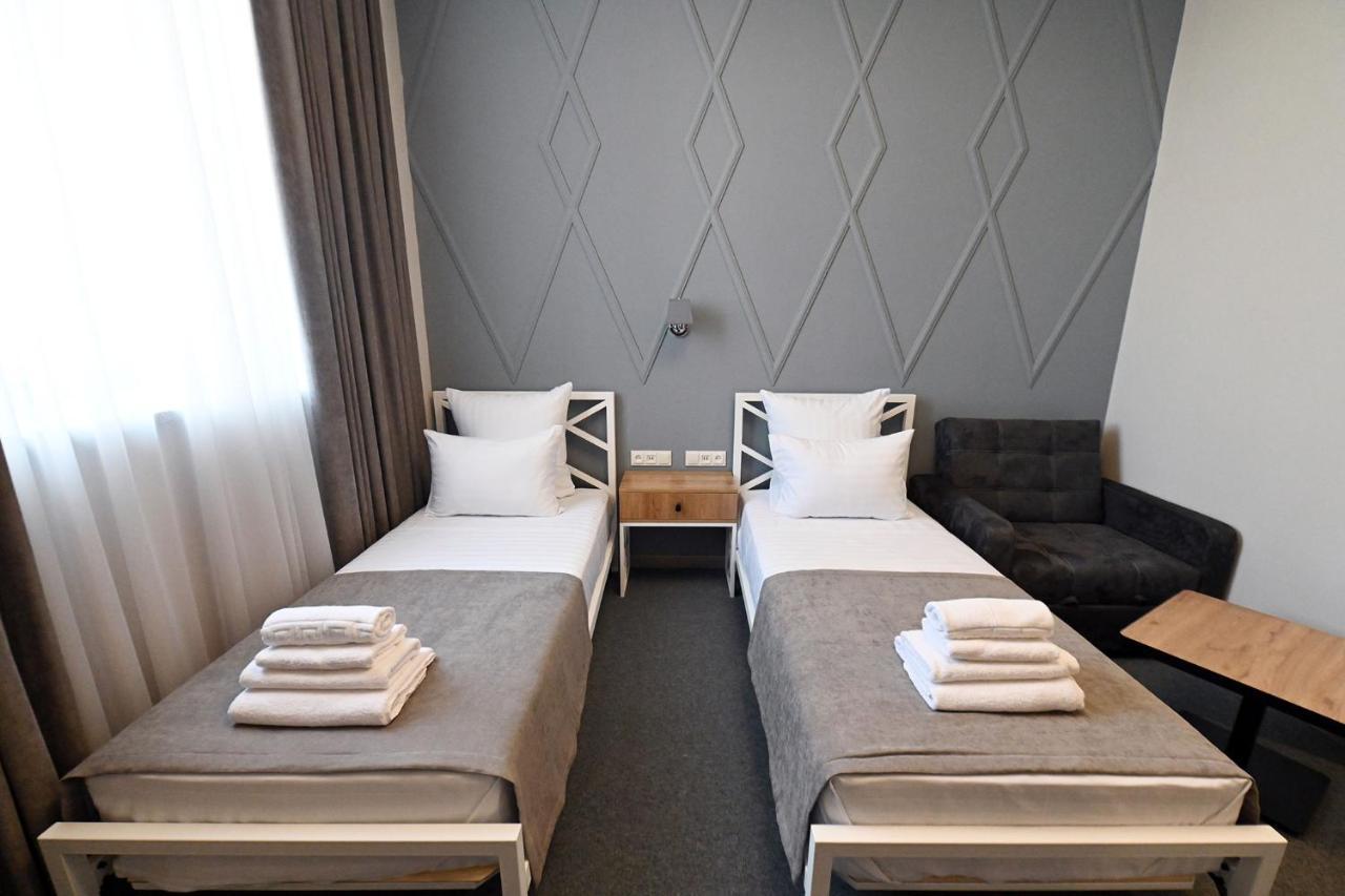Prime Hotel ギュムリ エクステリア 写真